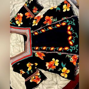 Floral Embroidery Blouse